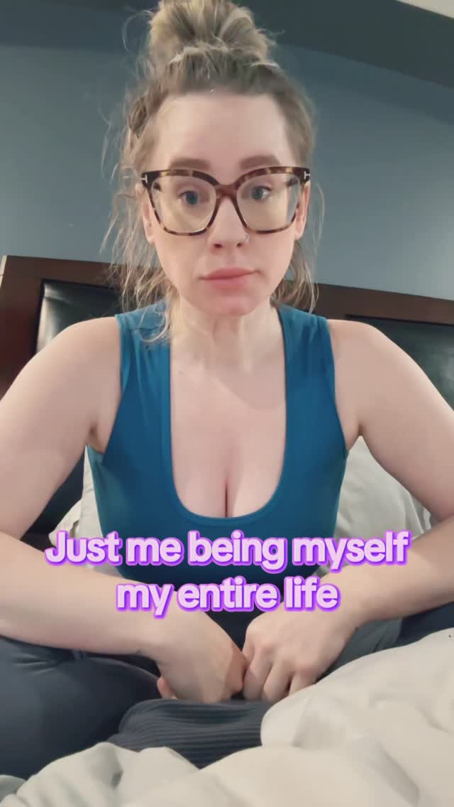 Sage advice from my mom. 
No one wants to call their mom a liar HOWEVER.. the ‘people’, where are they Ma?? 😆
#relatable #beyourself #funnyvideo #neurodivergent #adhd #awareness 
Growing up is HARD when you’re awkward and super weird 🤪 Is this you??